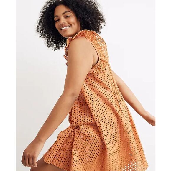 Madewell Eyelet Ruffle-Sleeve Pintuck
Mini Dress in Mulled Cider Mini Boho Med - Picture 4 of 10